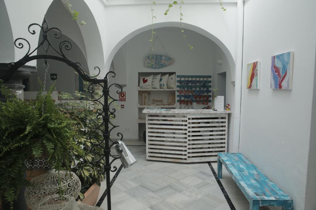 Wake Up In Tarifa Hostel & Restaurant Lounge 외부 사진